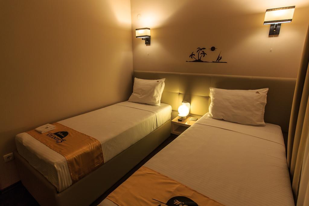 Atlantic Hotel Dobra Voda Extérieur photo