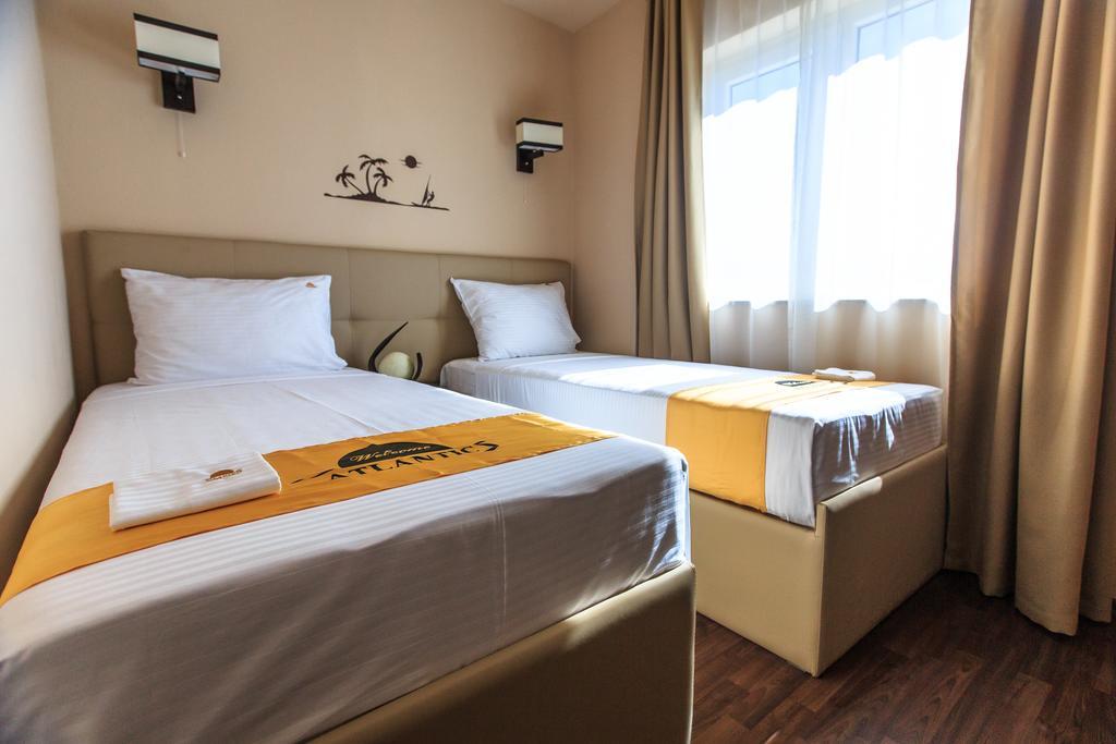 Atlantic Hotel Dobra Voda Extérieur photo