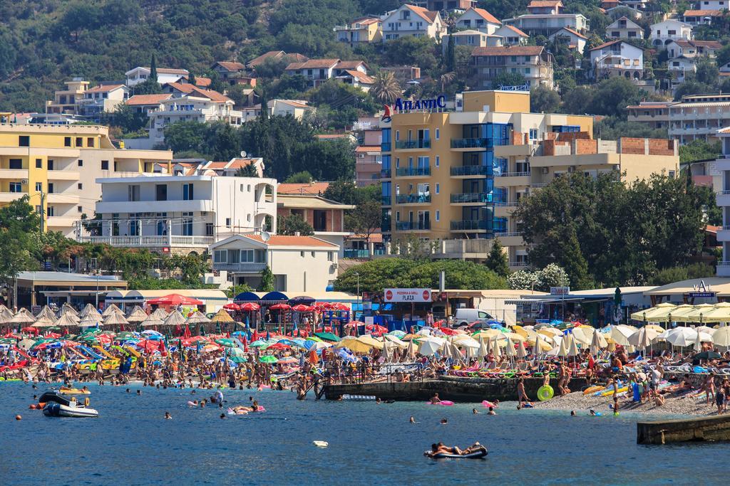 Atlantic Hotel Dobra Voda Extérieur photo